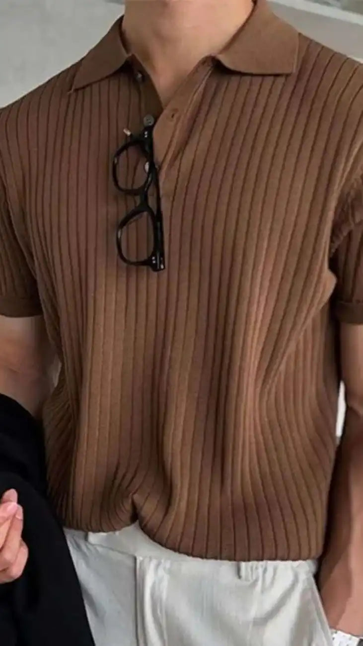Men’s Ribbed Brown Knit T-Shirt with White Trousers