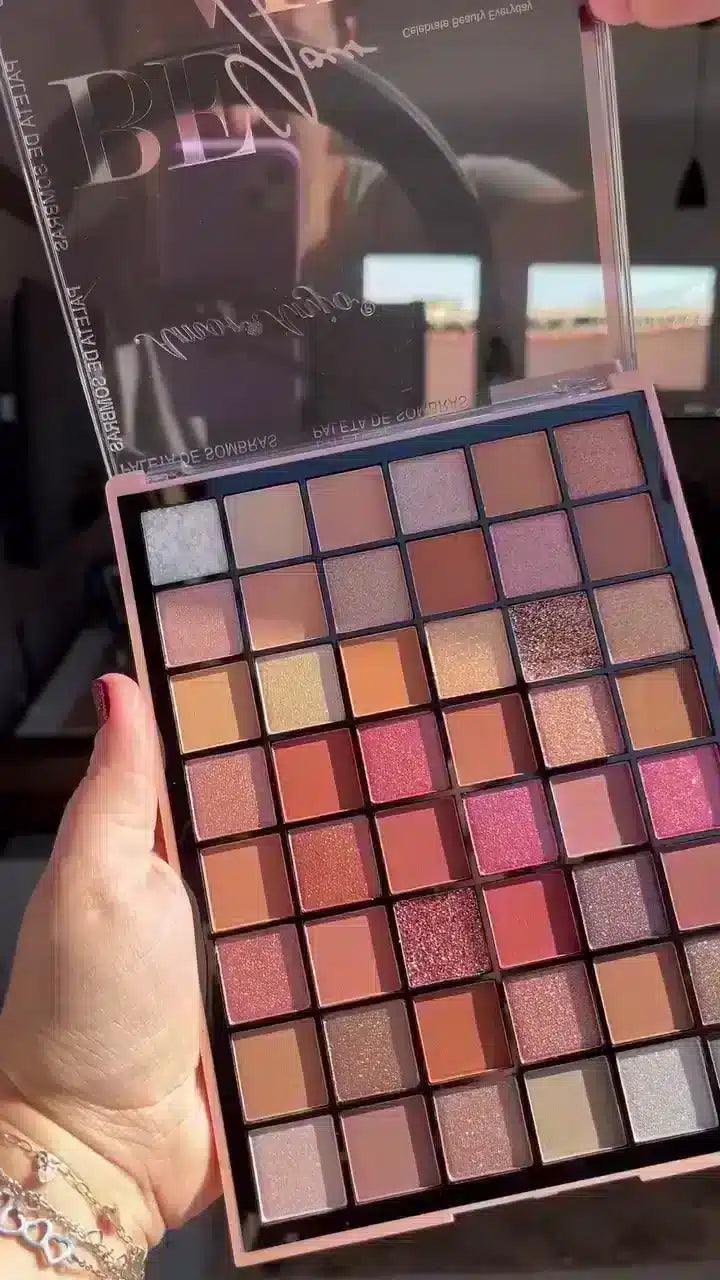 54-Color Eyeshadow Palette