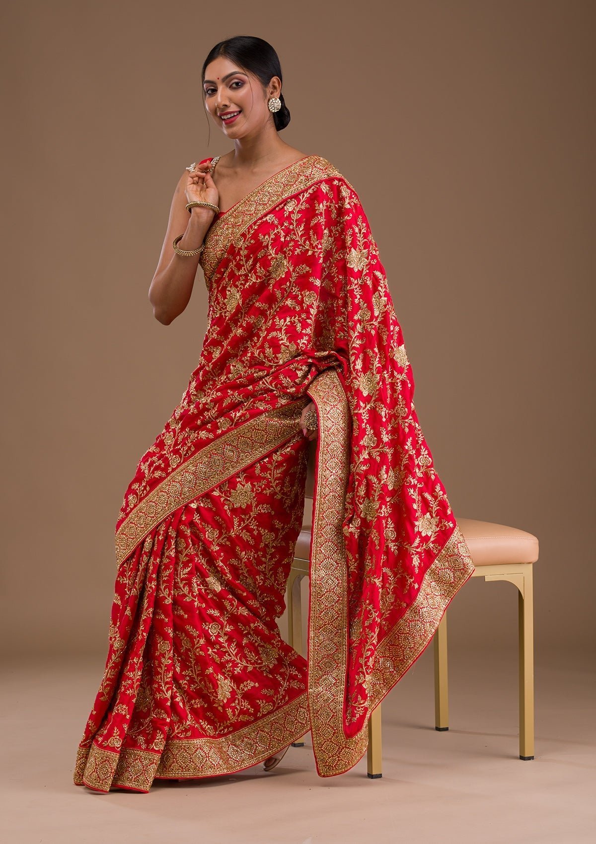 koskii-red-zariwork-crepe-designer-saree-saus0032130_red_1_5_1800x1800_92f5ec18-fd85-40fd-ac42-f0c7509a8999.jpg Red Zariwork Crepe Saree