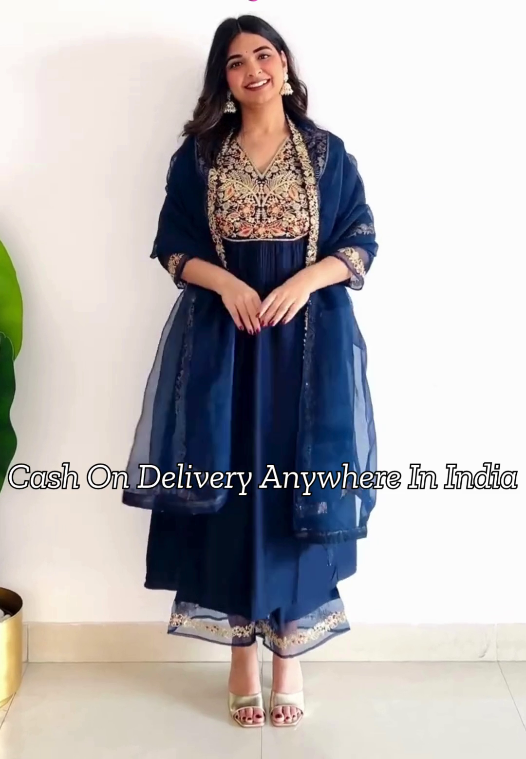 Blue Ethnic Motifs Embroidered Panelled Kurta With Trousers & Dupatta