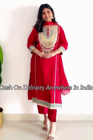 Red Ethnic Motifs Embroidered Panelled Kurta With Trousers & Dupatta