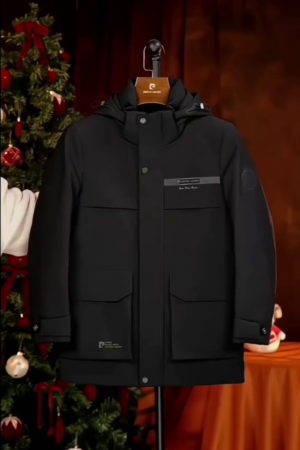 Men Classic Light Quilted Trekking Jacket - Black