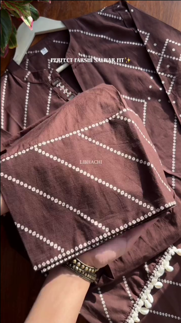 Brown Bandhani Printed Straight Fit Kurta Set - Image 5